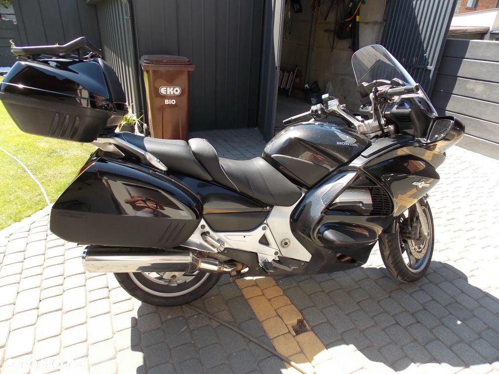 Honda ST - 4