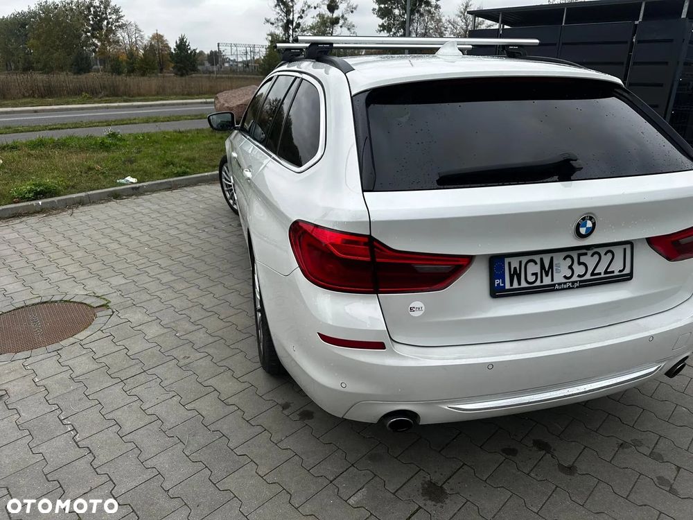 BMW Seria 5 530d Luxury Line - 9