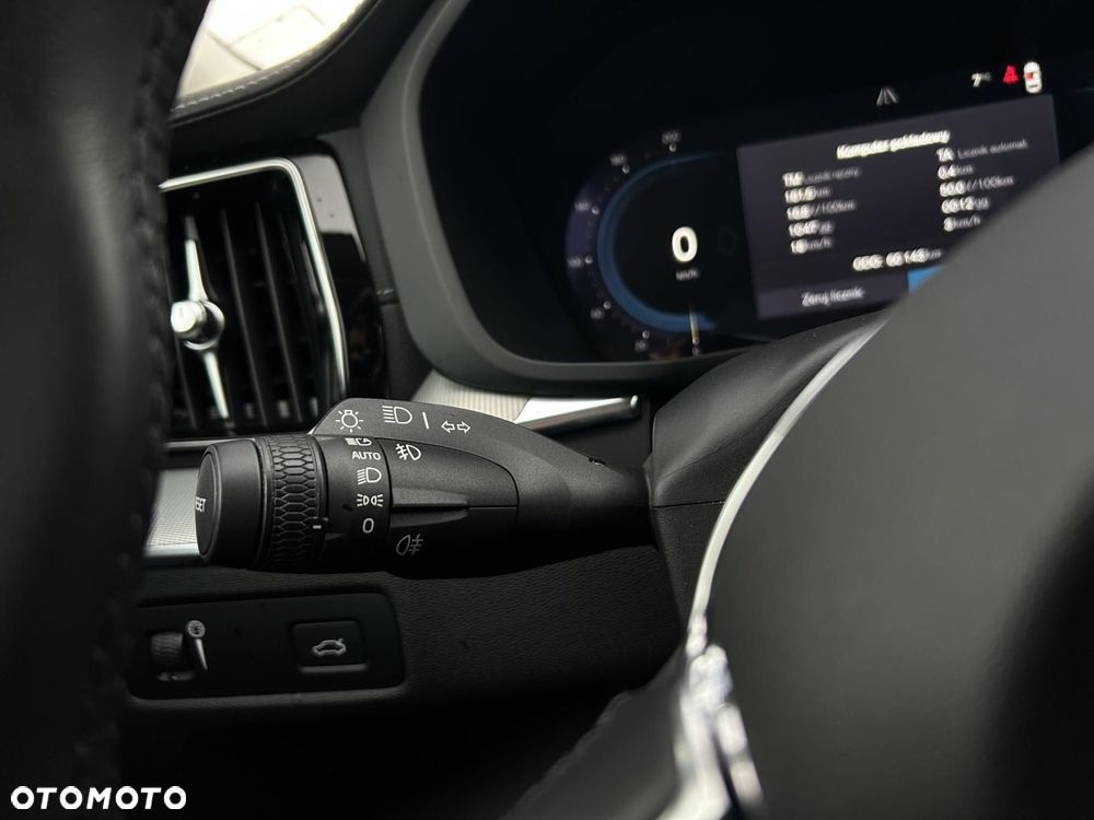 Volvo XC 60 B4 B Inscription - 27