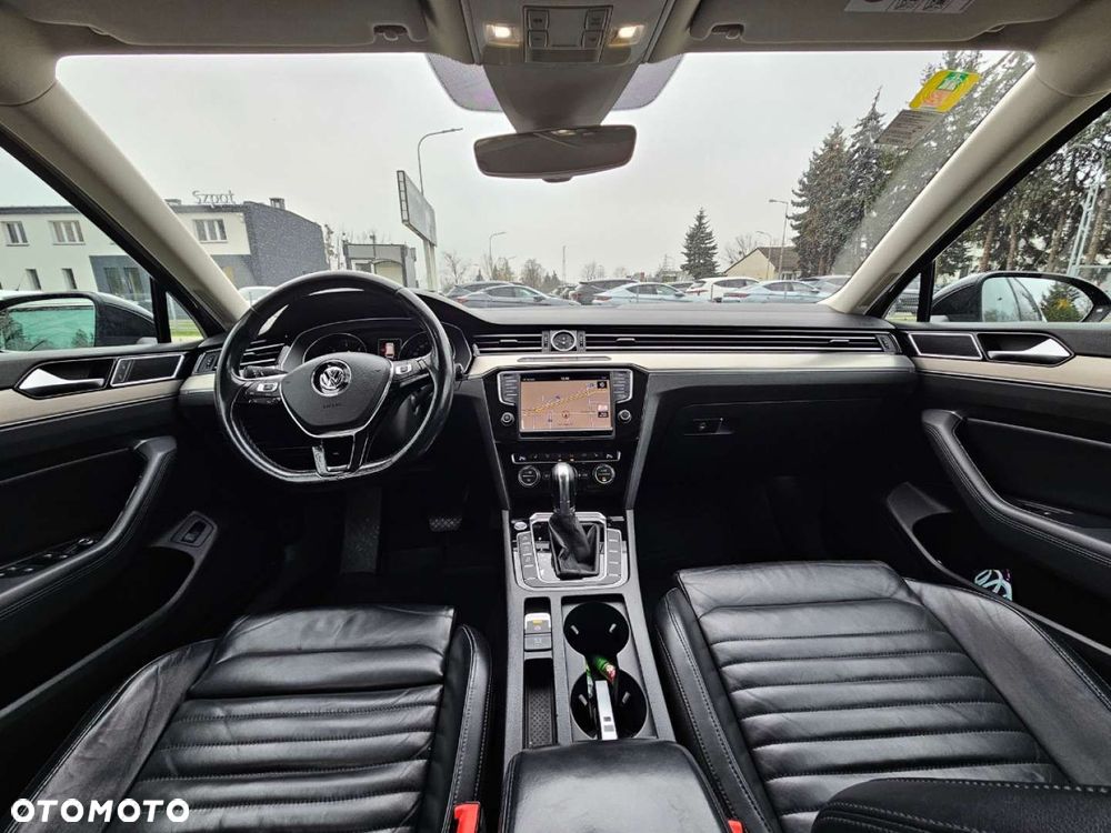 Volkswagen Passat - 21