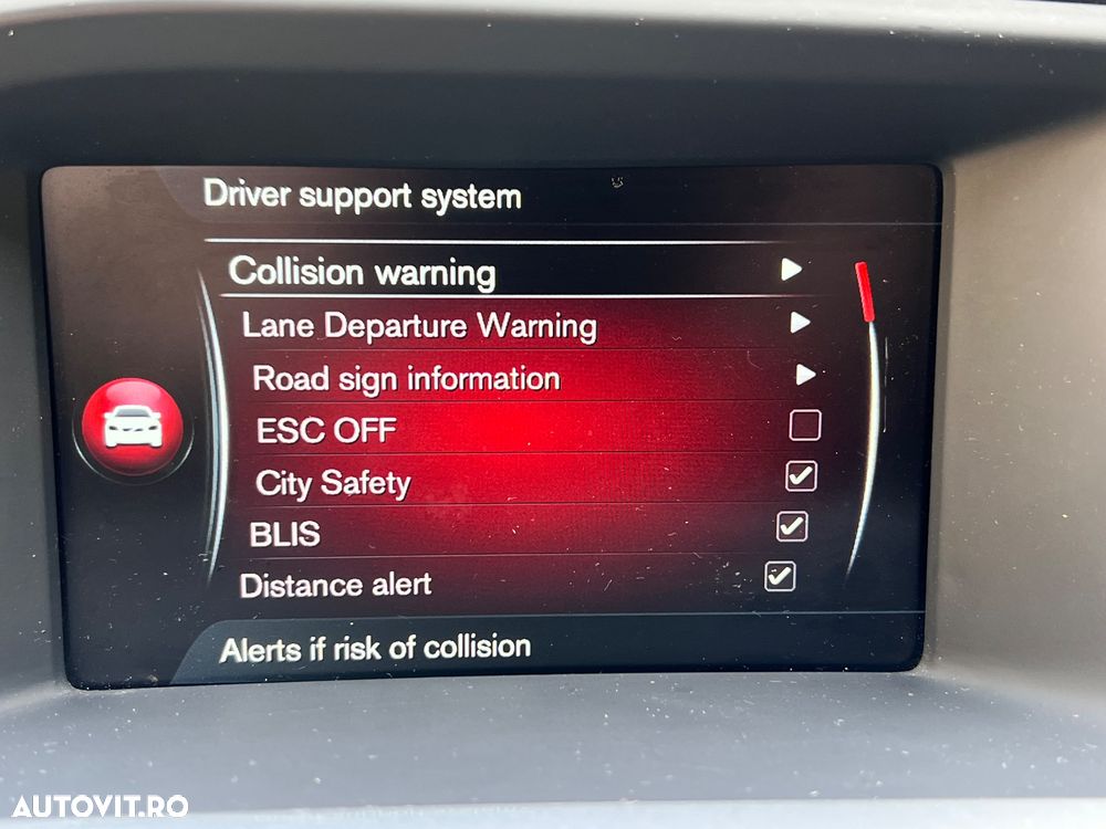 Volvo V60 D6 Plug-In-Hybrid AWD Geartronic Momentum - 13