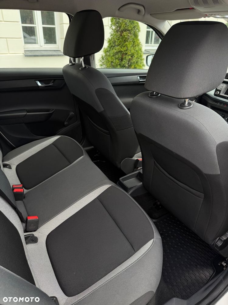 Skoda Fabia 1.2 TSI Active - 16