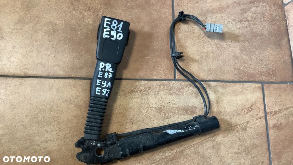 BMW E90 E87 NAPINACZ PASA BEZPIECZEŃSTWA PRAWY PRZÓD 9119542 - 1