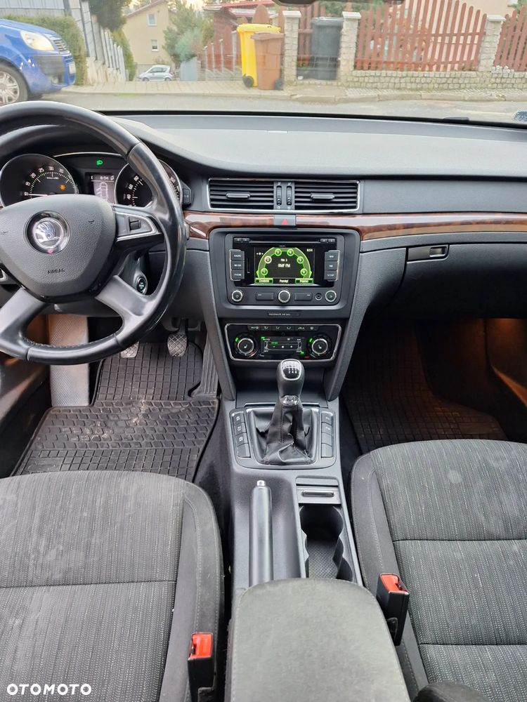 Skoda Superb 2.0 TDI Elegance - 8