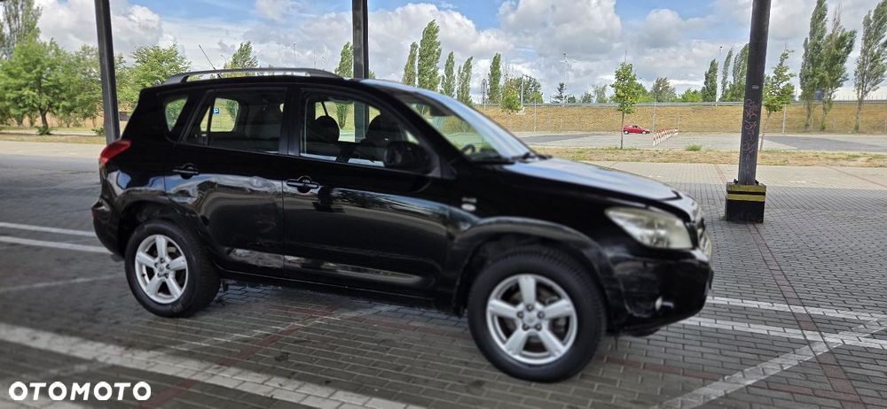 Toyota RAV4 2.2 D-4D 4x4 Sol - 11