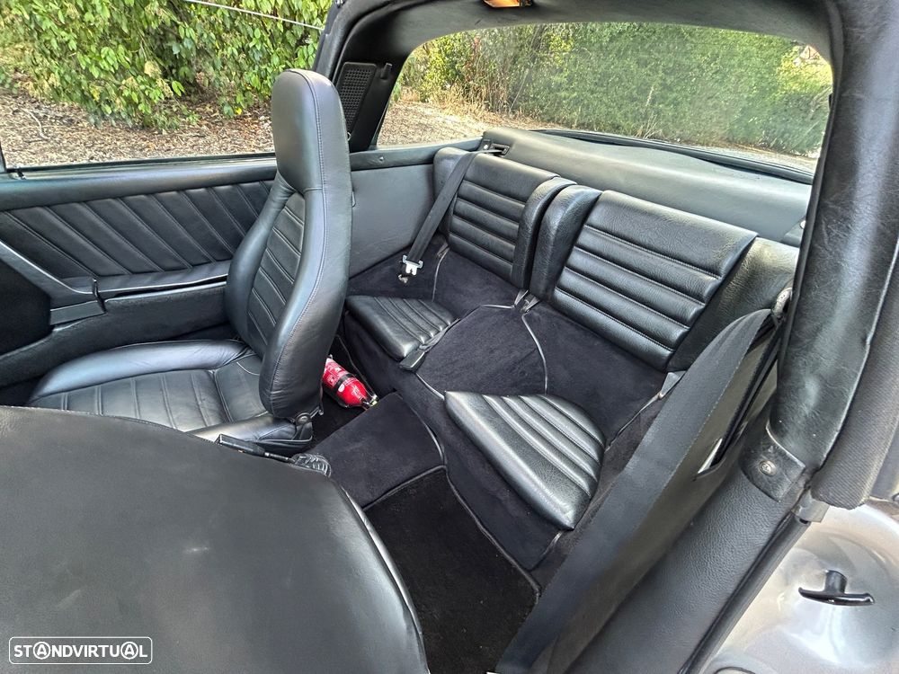 Porsche 911 Série G - 23