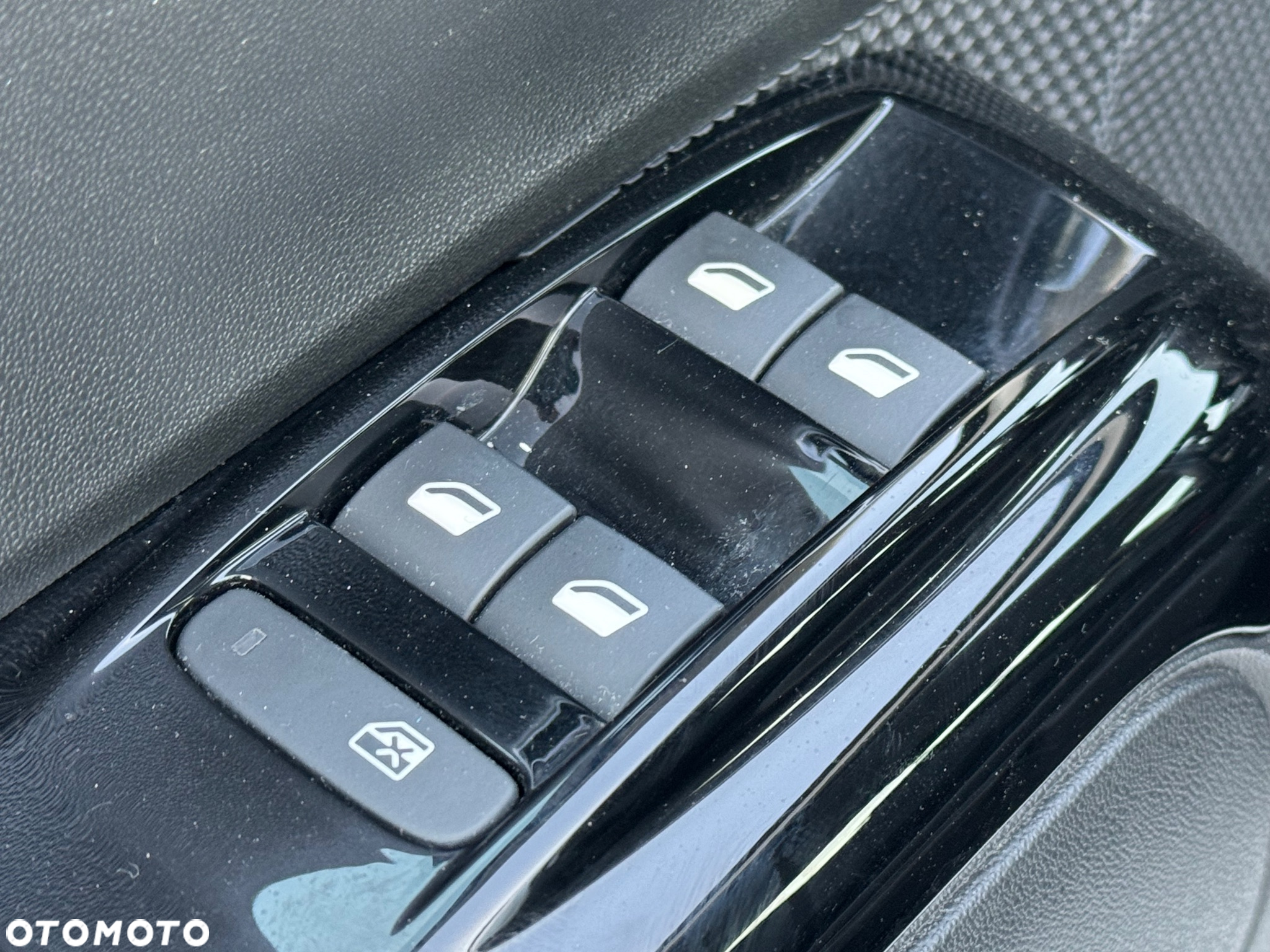 Citroën C3 1.5 BlueHDi Shine - 23