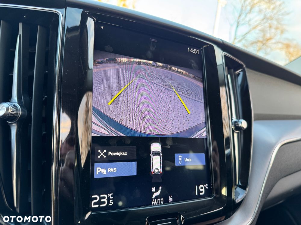 Volvo XC 60 D3 Momentum Pro - 9