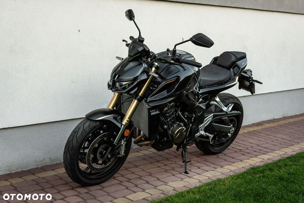 QJMOTOR SRK 800 - 6