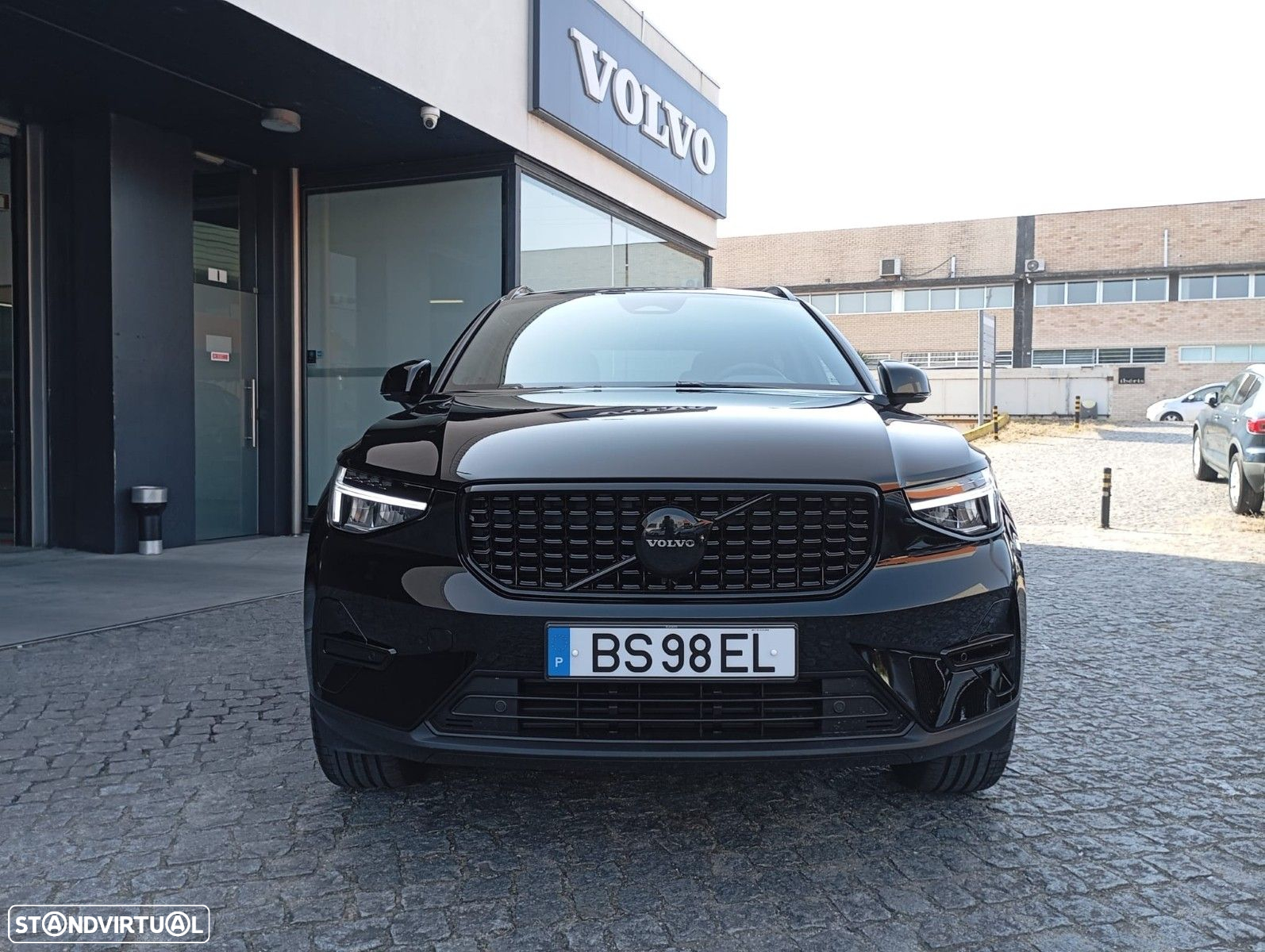 Volvo XC 40 2.0 B3 Black Edition - 11