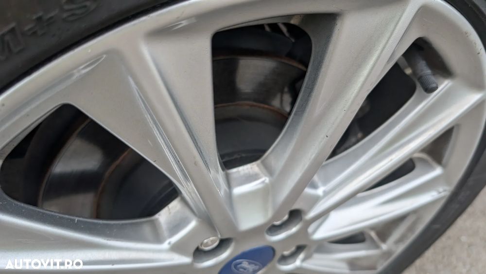 Ford Kuga 2.0 TDCi 4x4 Aut. Vignale - 20