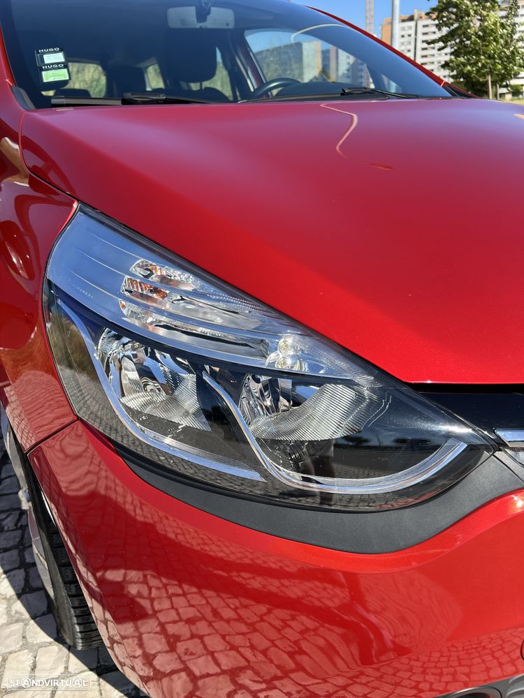 Renault Clio - 19