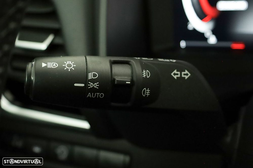 Nissan Qashqai 1.3 DIG-T N-Connecta LED Xtronic - 17