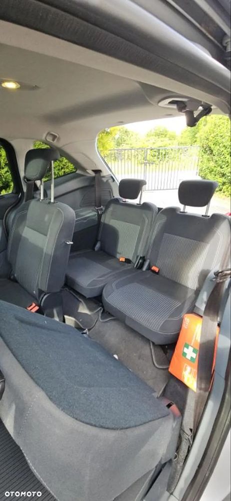 Ford Grand C-MAX 2.0 TDCi Titanium - 26