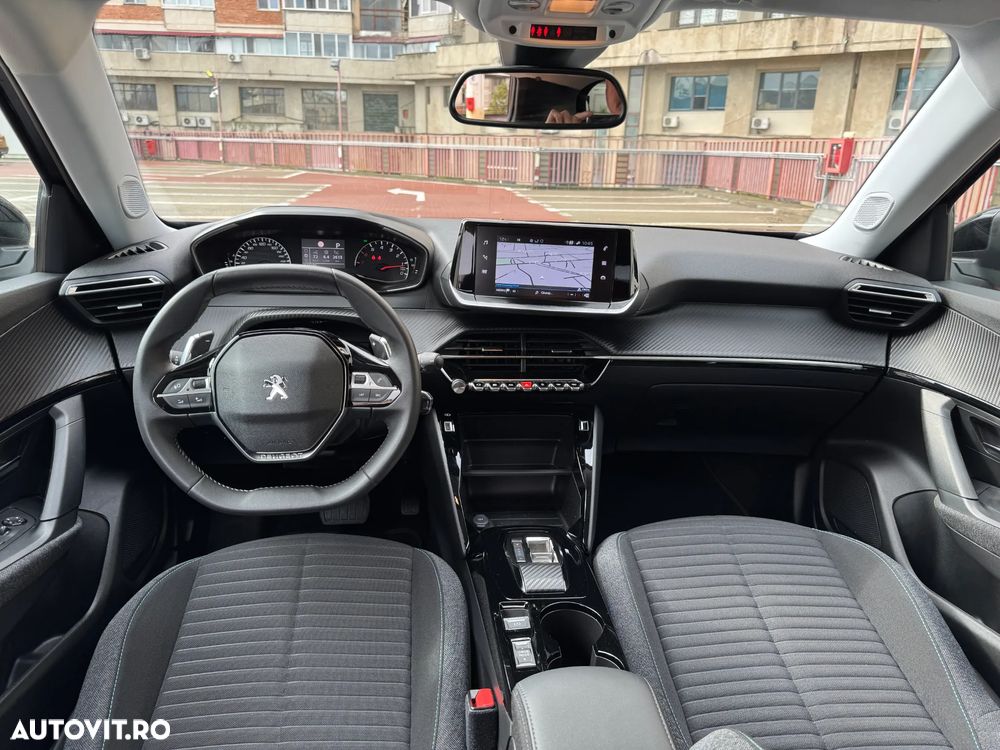 Peugeot 2008 PureTech 130 EAT8 Allure Pack - 4