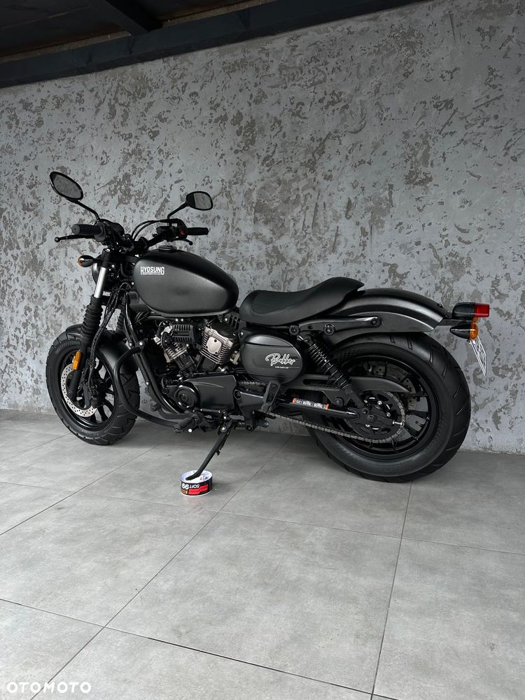 Hyosung GV - 7
