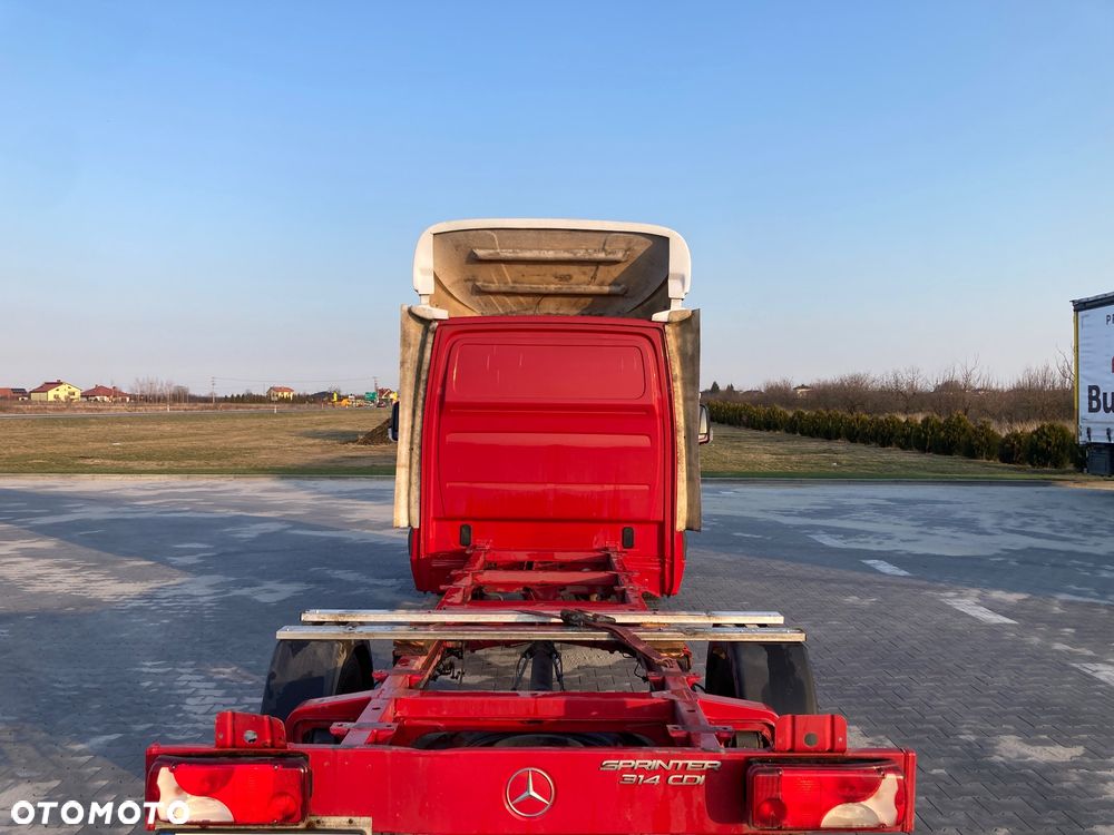 Mercedes-Benz Sprinter - 5