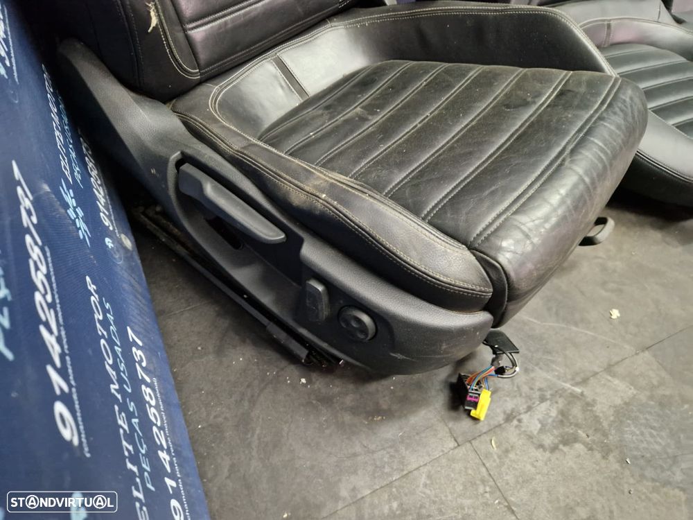 Jogo de bancos usados VW PASSAT CC HIGHLINE PELE PRETOS - 5