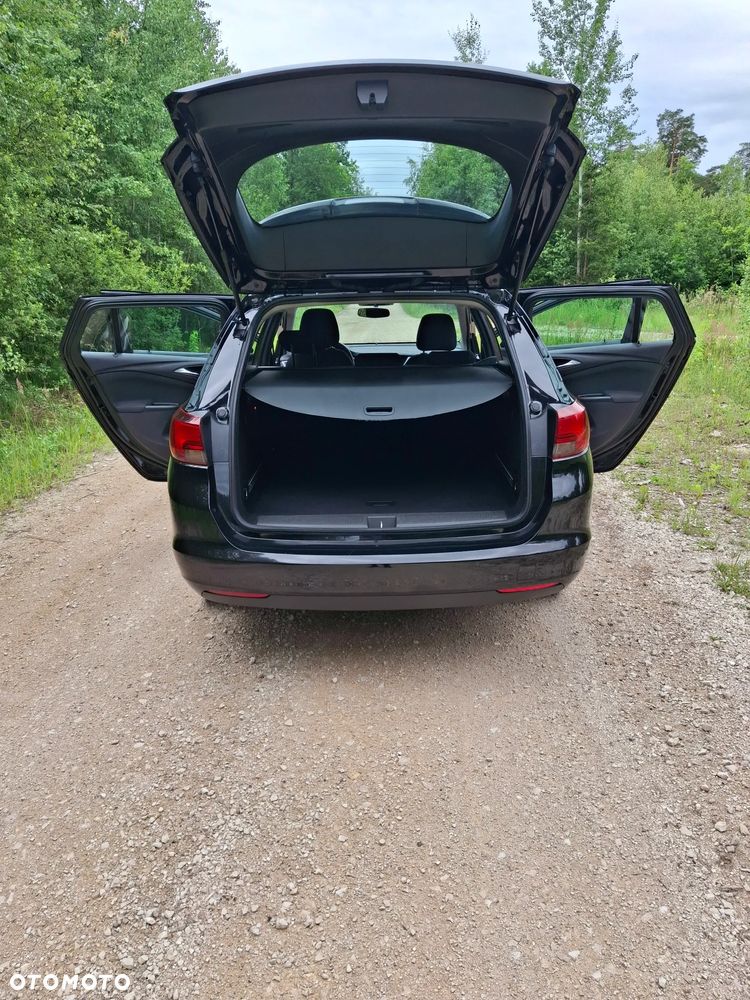 Opel Astra 1.6 CDTI Cosmo - 23