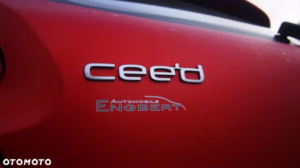 Kia Ceed - 23