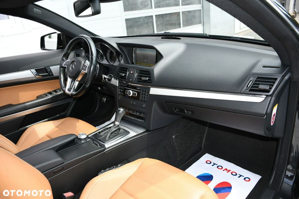 Mercedes-Benz Klasa E - 28