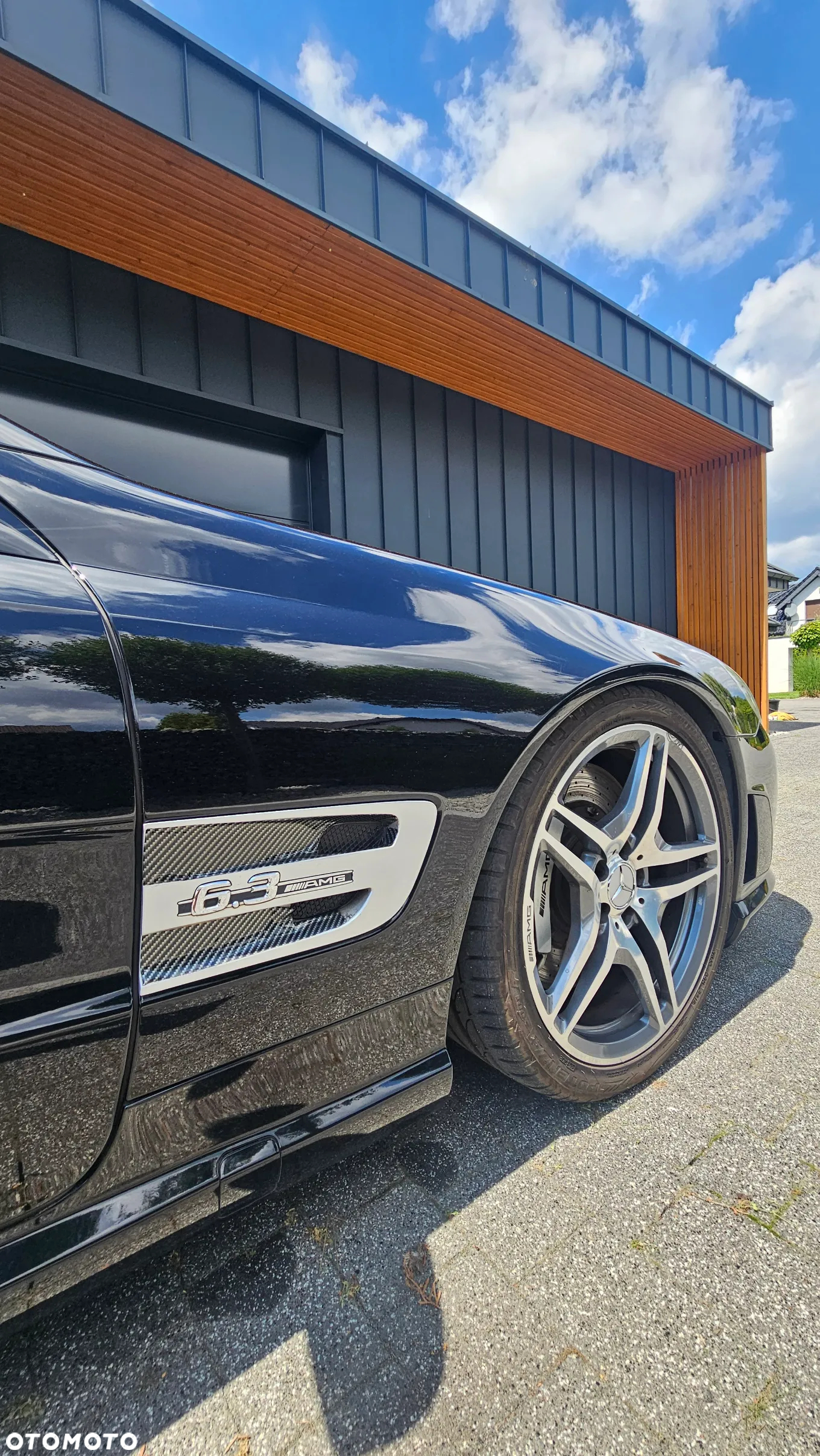 Mercedes-Benz SL 63 AMG - 24