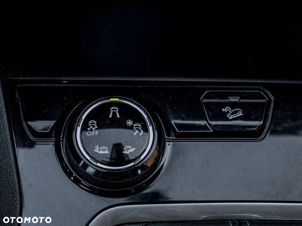 Peugeot 3008 PureTech 130 Stop & Start GPF Crossway - 23