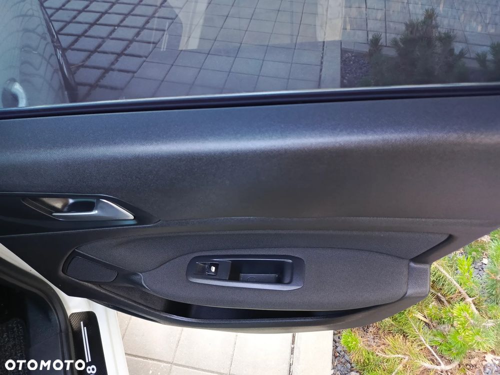 Peugeot 308 BlueHDi 120 EAT6 Stop & Start Active Business-Paket - 30