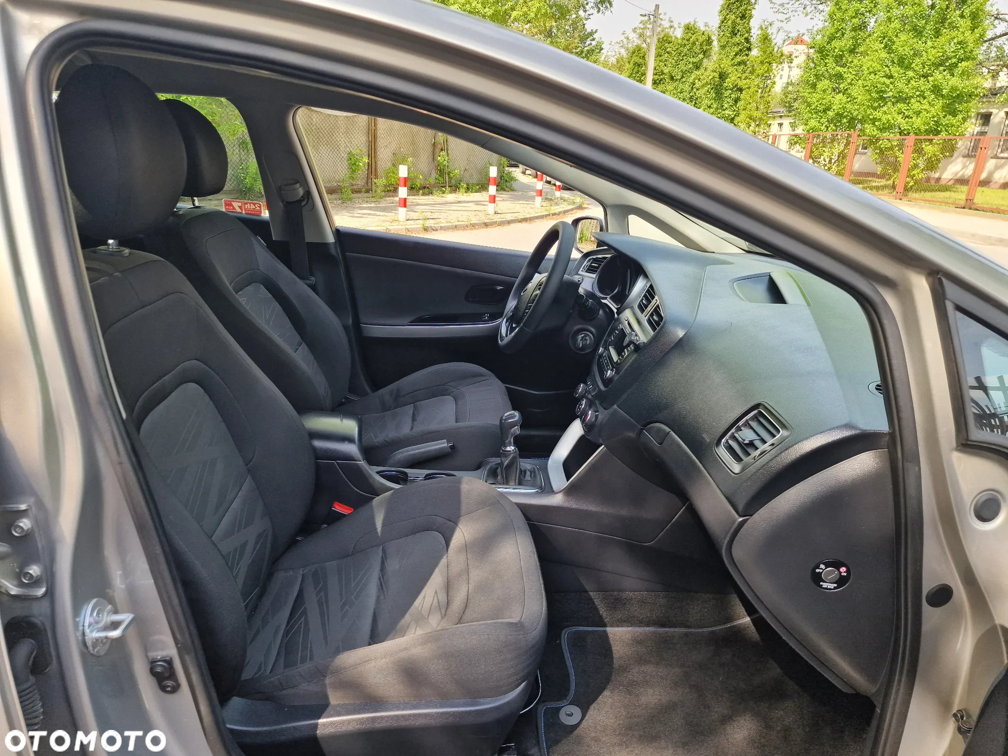 Kia Ceed Cee'd 1.4 Business Line - 14