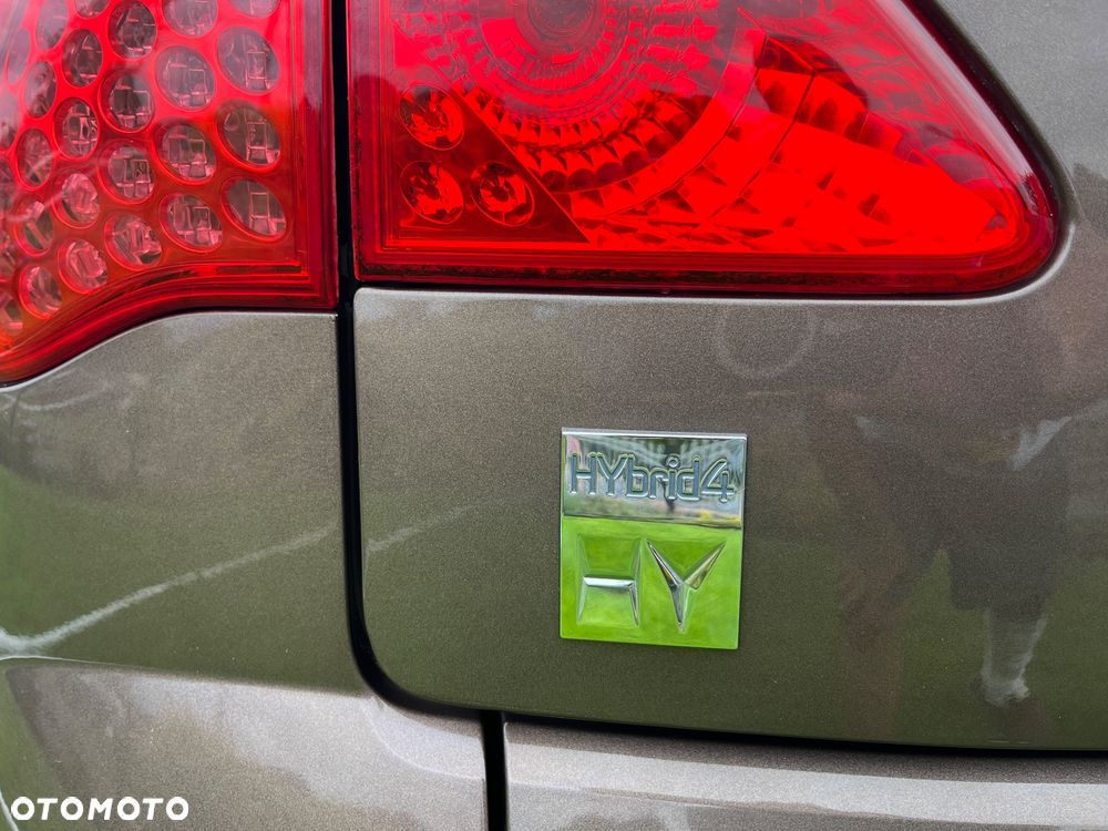 Peugeot 3008 Hybrid4 - 19