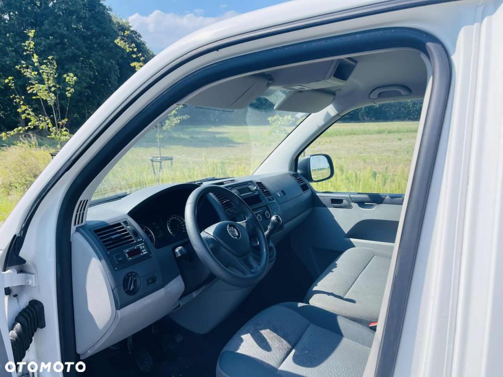 Volkswagen Transporter - 12