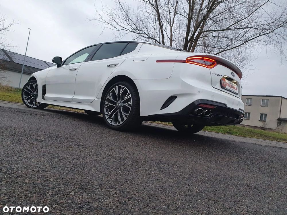 Kia Stinger 2.0 T-GDI GT Line - 8