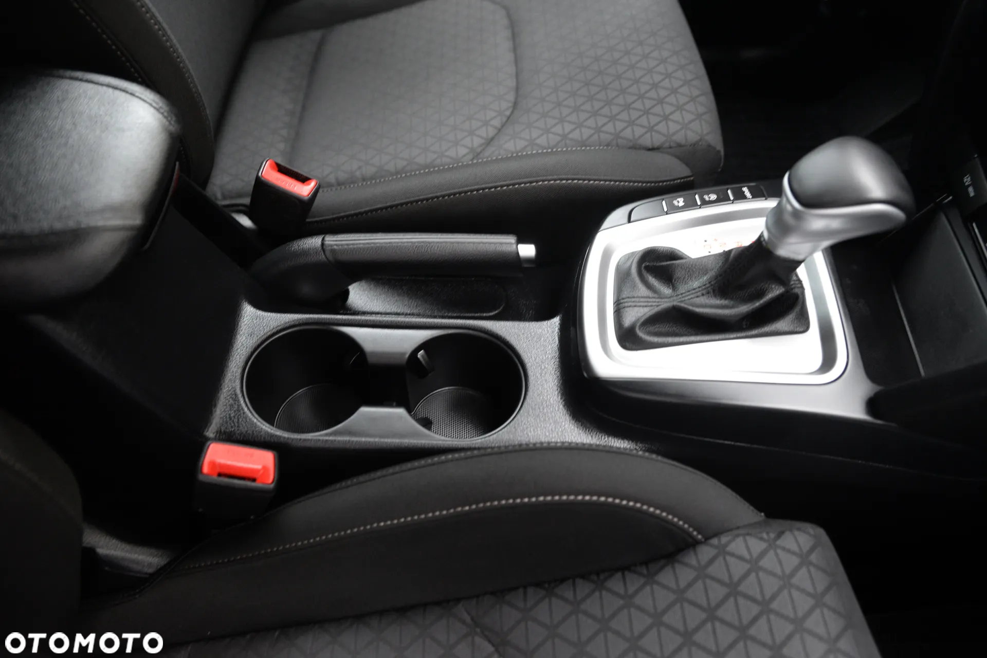 Kia Ceed 1.5 T-GDI Business Line DCT - 36