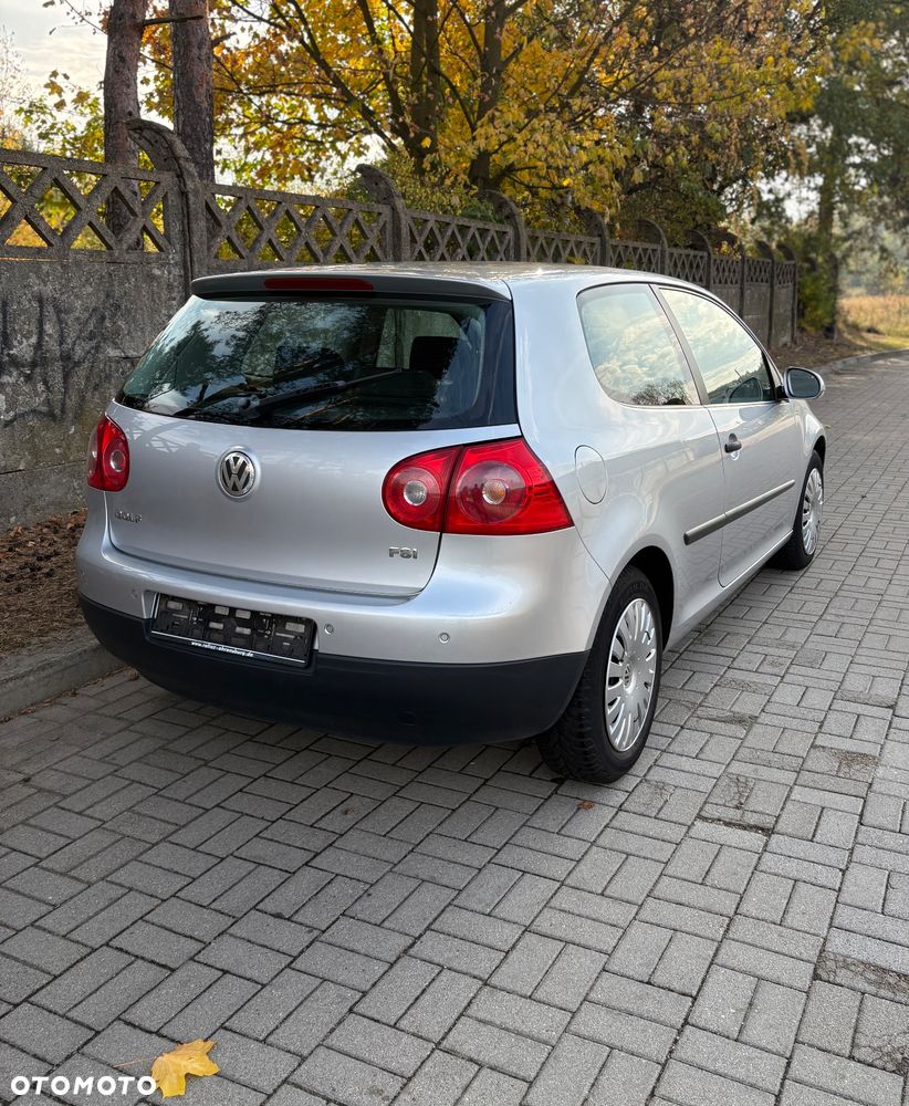 Volkswagen Golf - 4