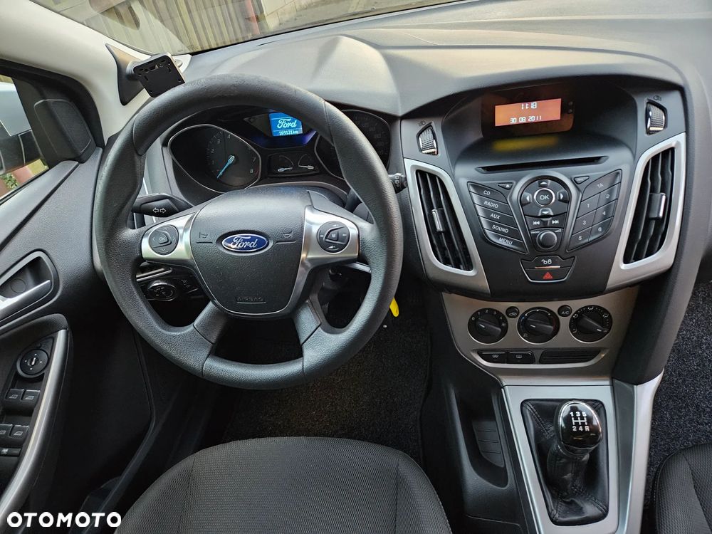 Ford Focus 1.6 Trend - 6