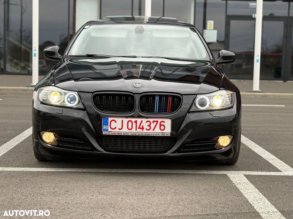BMW Seria 3 320d DPF Efficient Dynamics Edition - 10