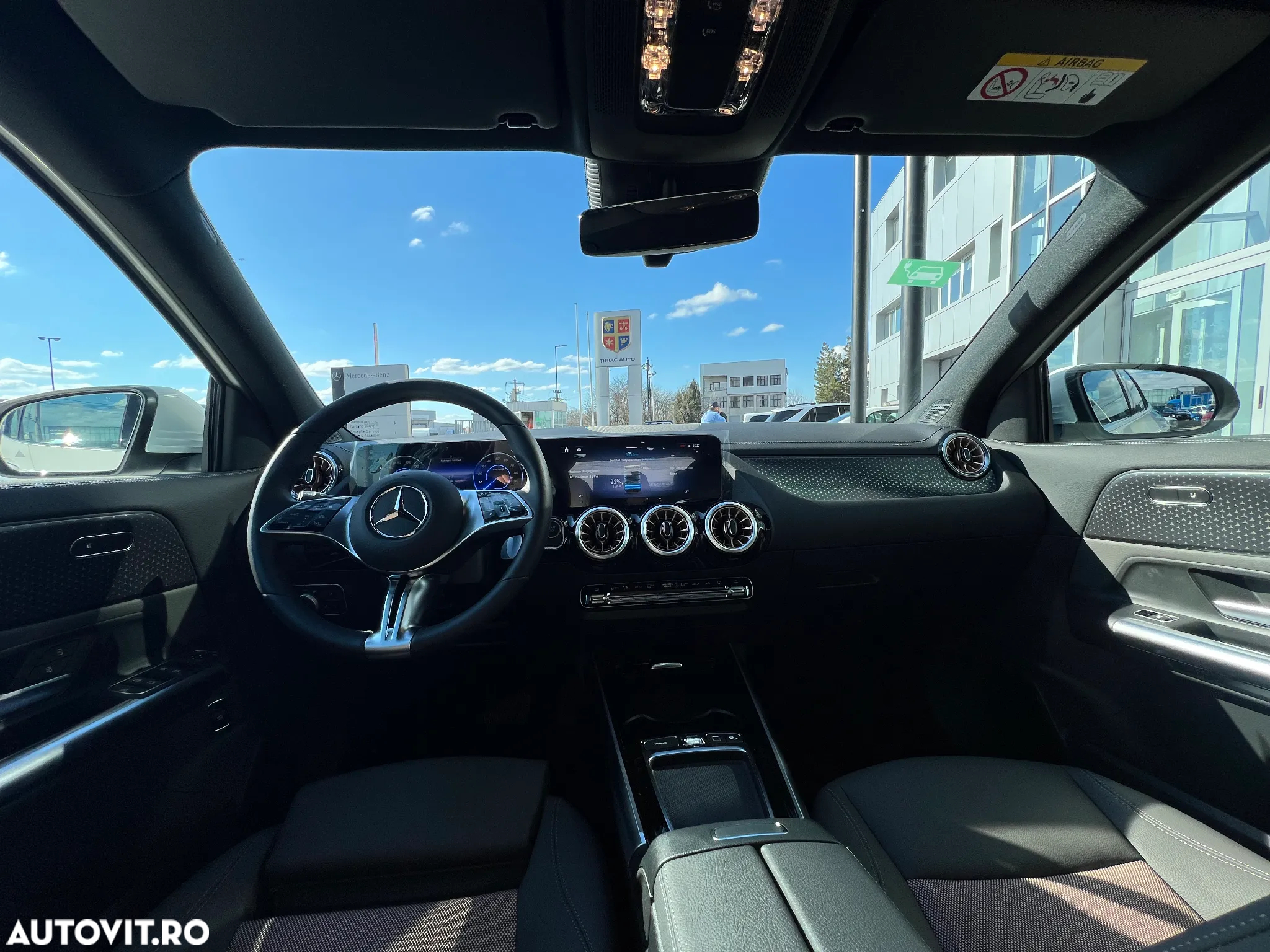 Mercedes-Benz EQA 250+ - 12