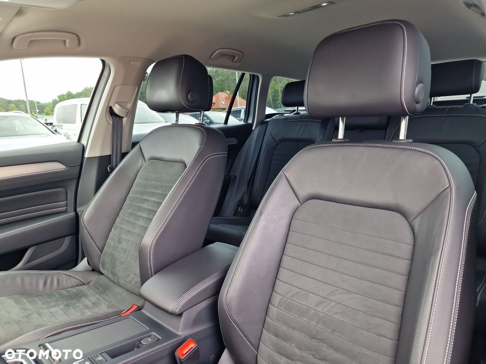 Volkswagen Passat - 14