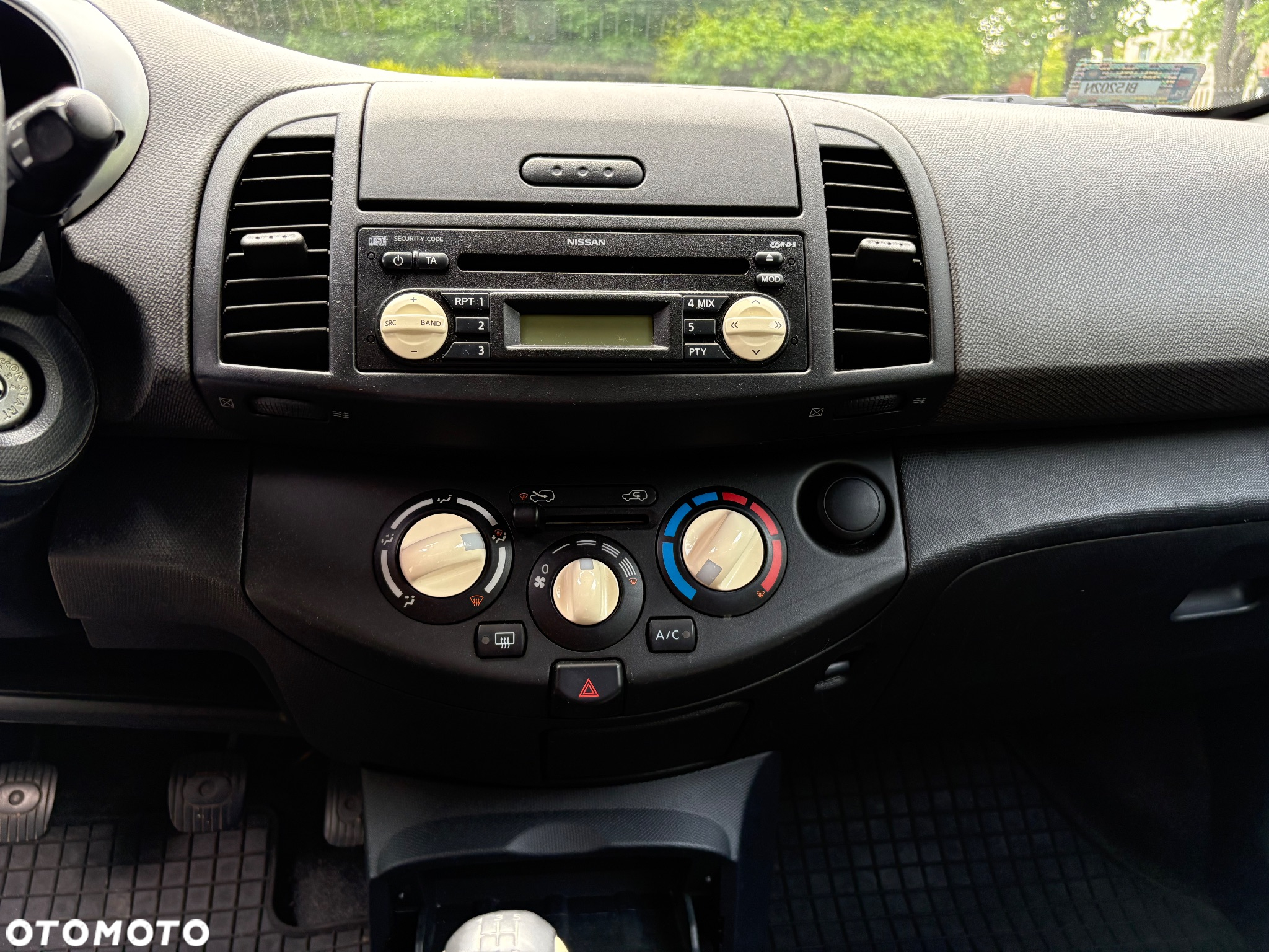 Nissan Micra - 10