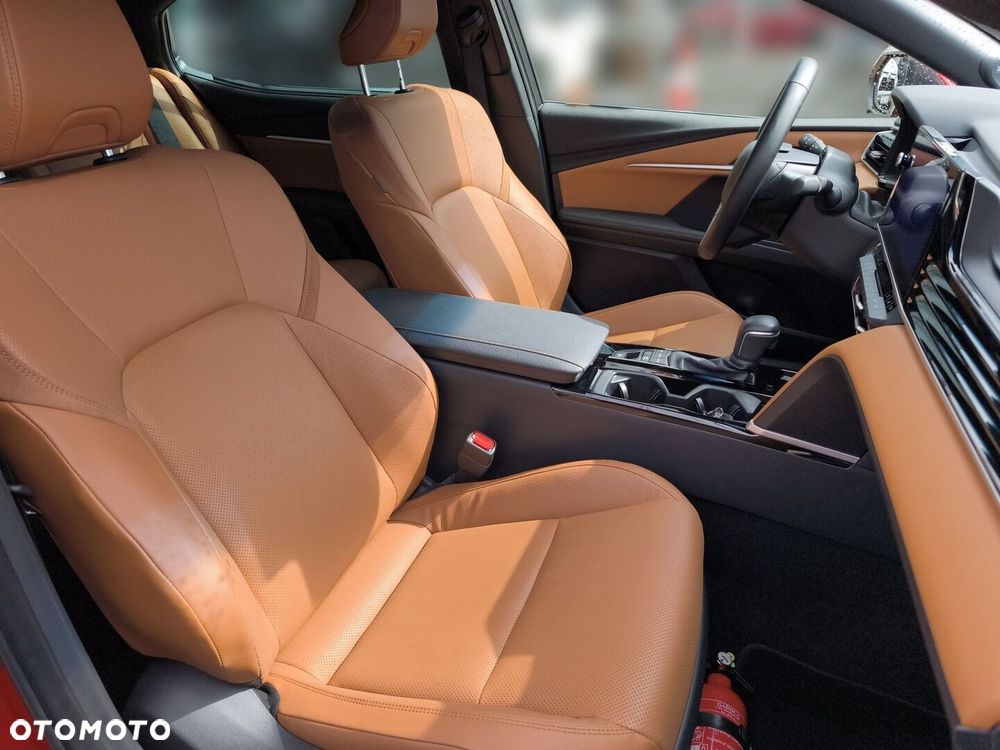 Toyota Camry - 11