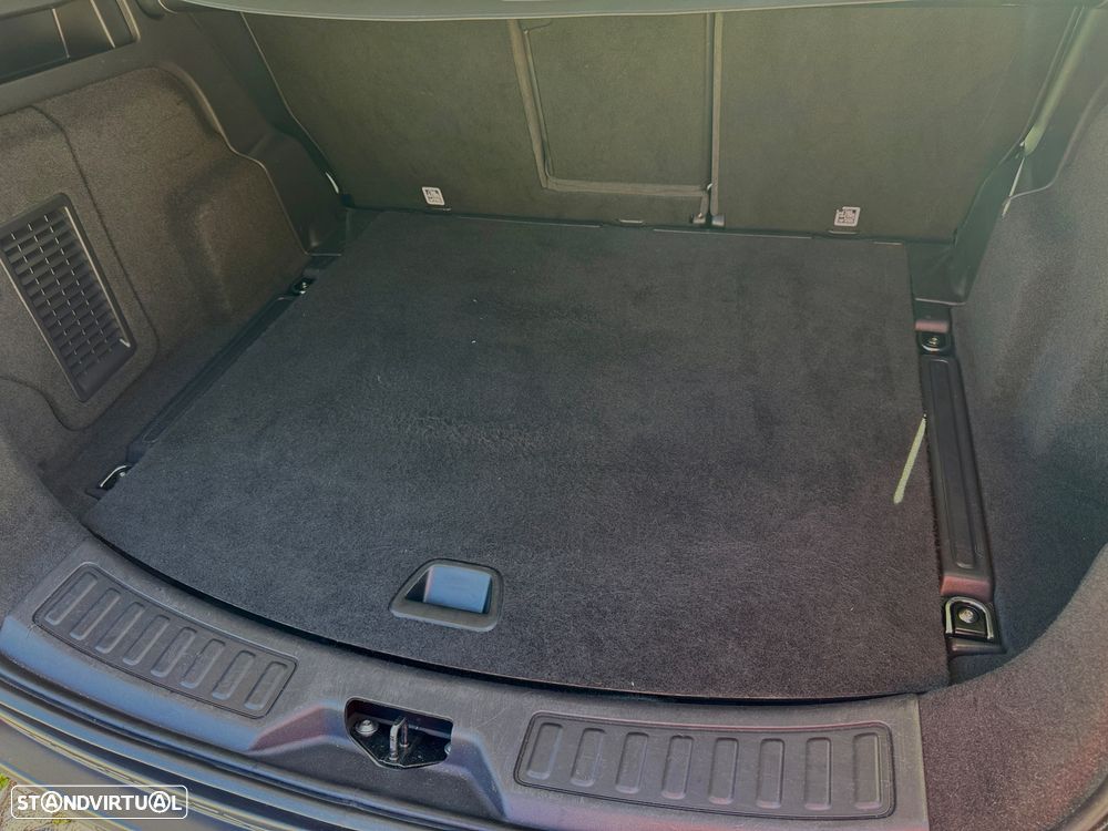 Land Rover Discovery Sport TD4 HSE - 13