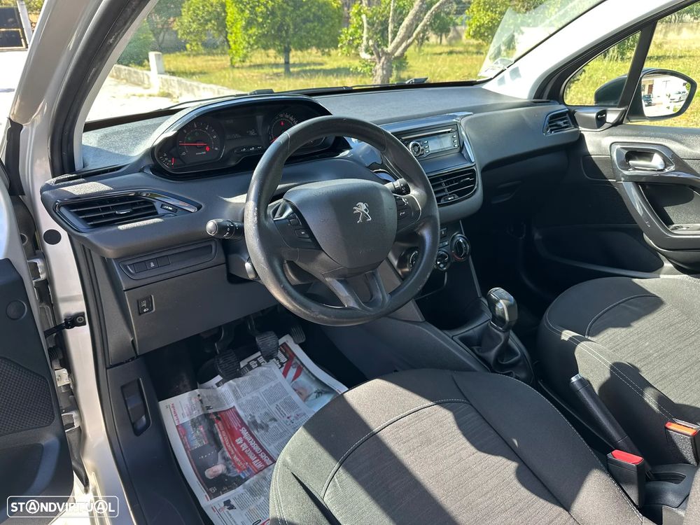 Peugeot 208 HDi 68 Like - 13