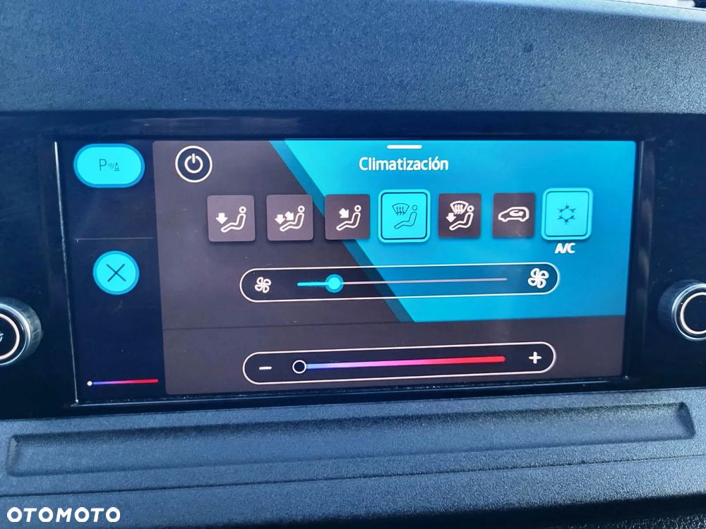 Volkswagen Caddy Mixt - 8