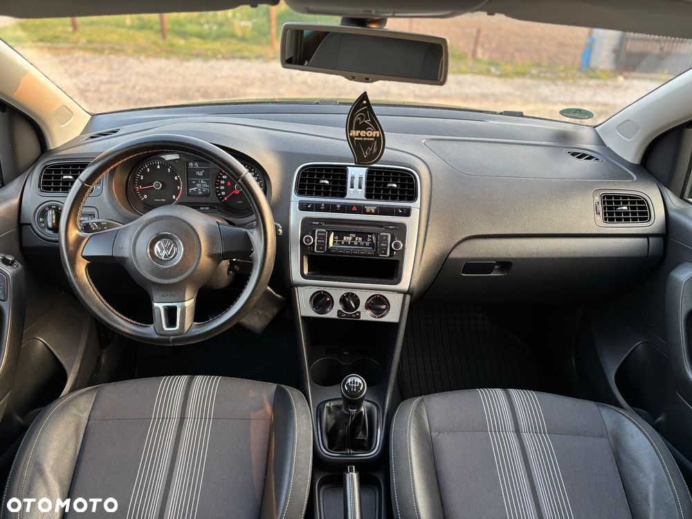 Volkswagen Polo - 13