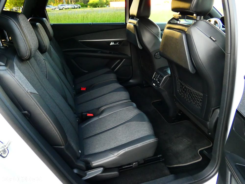Peugeot 5008 - 13