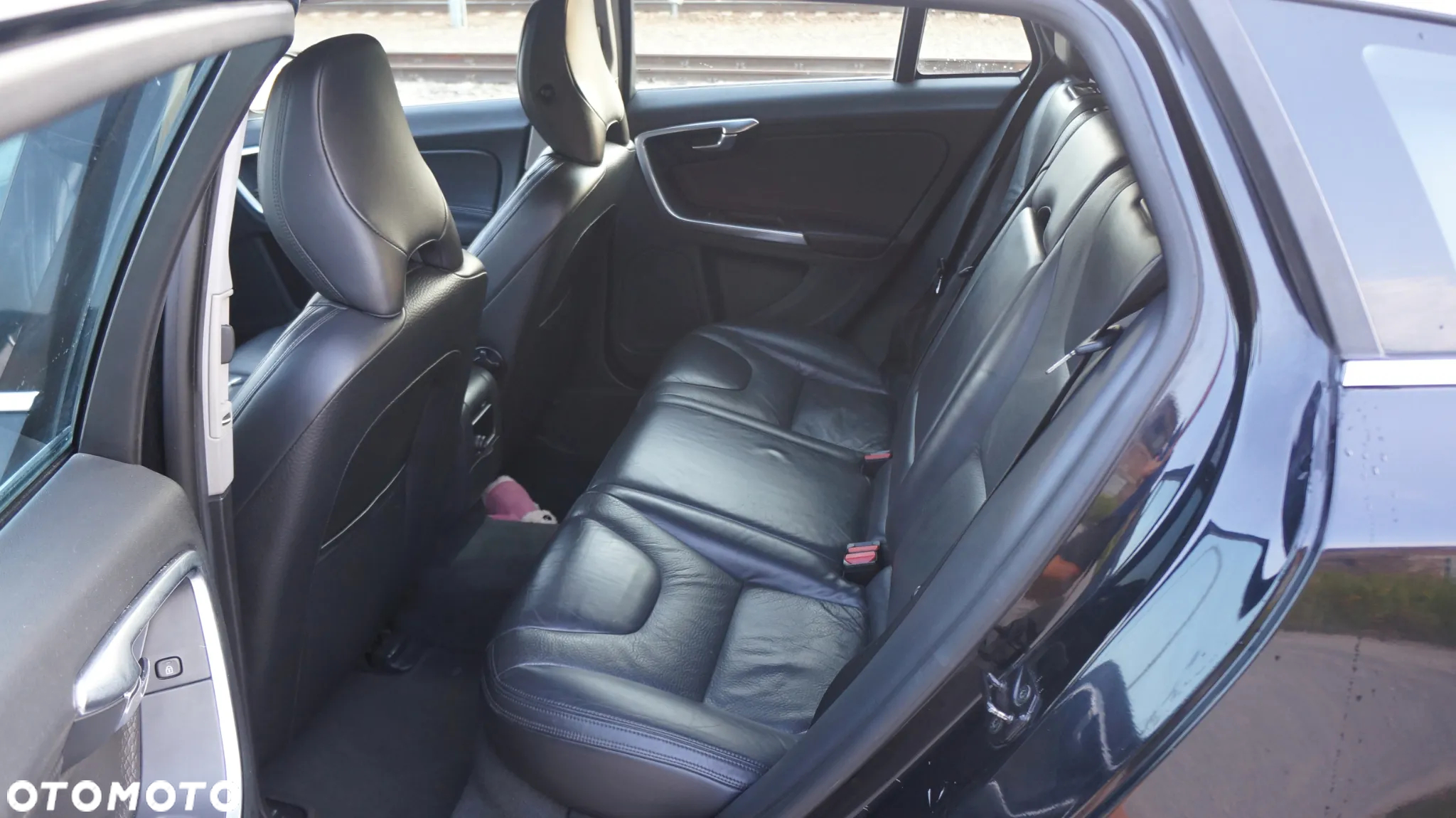 Volvo V60 D2 Momentum - 11
