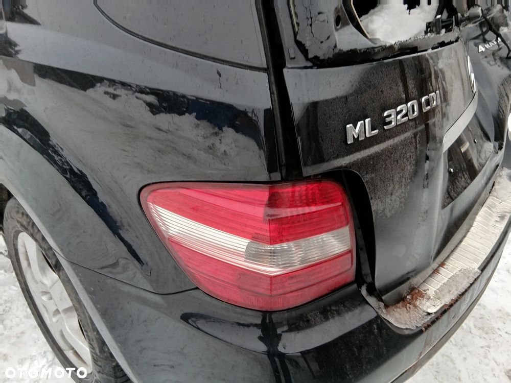 Mercedes ML W164   3.0 cdi  silnik   lakier 197u  skrzynia drzwi  zderzak  fotele deska  zawieszenie belka - 4