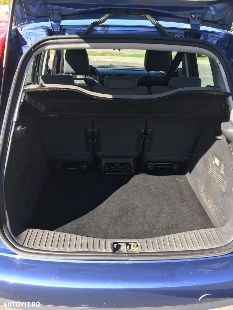 Ford C-Max - 7