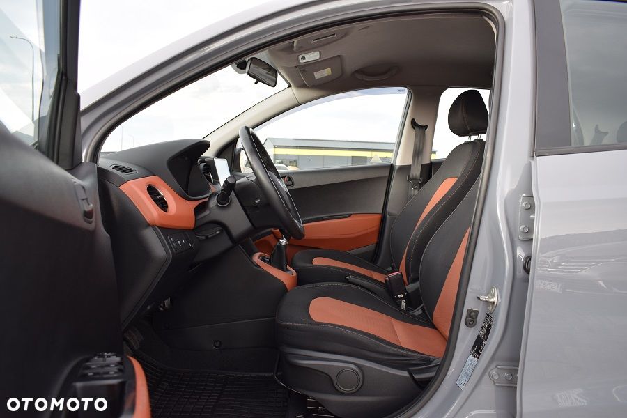 Hyundai i10 1.0 BlueDrive Premium - 6
