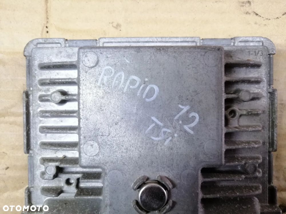 Skoda Rapid 1.2 86KM CBZ CBZA CBZG zestaw startowy komputer Continental 03F906070HA 5WP44882 stacyjka immo moduły licznik i inne - 3